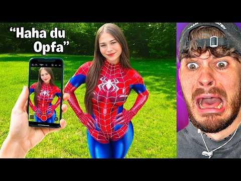 Mädchen wird GEMOBT weil sie Cosplay macht