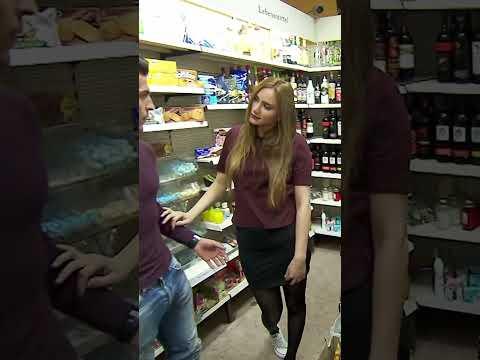 Verlieben, verloren, vergessen, verzeih'n... 🚬💔  | Hilf Mir! #shorts