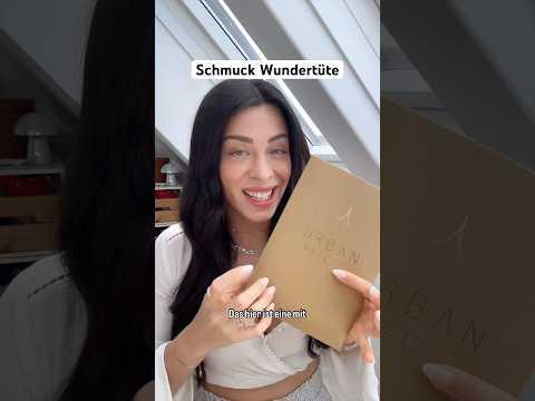 Wundertüten Unboxing ✨ Liebt ihr solche auch so? So lange der Vorrat reicht via www.urban-pieces.com