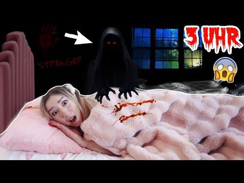 schlimmster OVERNIGHT challenge in FERIEN (der FLUCH aus RITUAL STRANGER verfolgt mich 3 Uhr nachts)