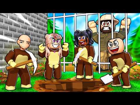 ROBLOX ESCAPE THE ZOO!! (Masha goes monkey crazy)