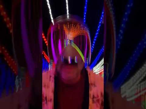 SAD HOLIDAY Video auf YouTube