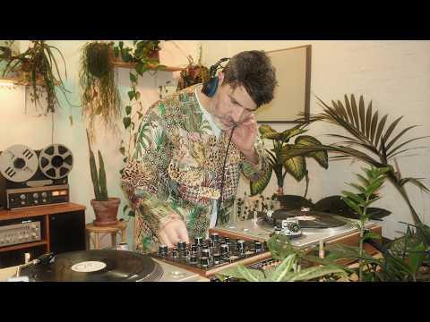 Colombia at 78RPM with Quantic: Caribbean Rhythms From The Jukebox Era