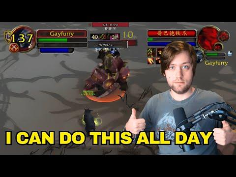 Rank 1 Feral Druid Rolling Every Player on Chinese WoW..