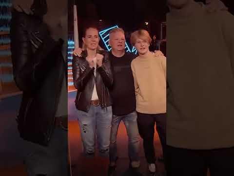 OH NOO shes crying!😭 #taylorswift #thevoicekids