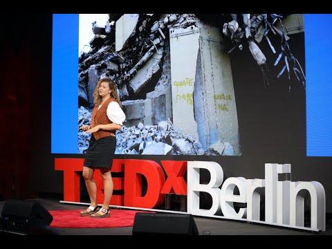 How Decentralization Prevents Digital Disasters | Arikia Millikan | TEDxBerlin