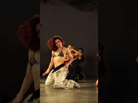 literally obsessed✨ @iliana_kopa #agsquad #choreo #1MILLION #saweetie #shakeitfast