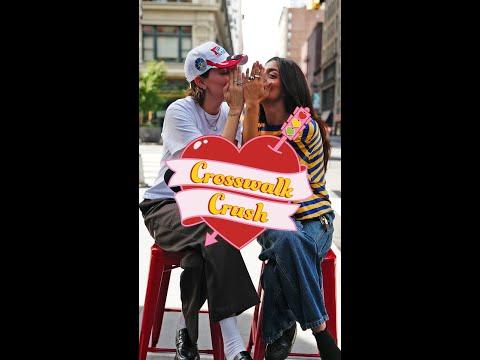 comment below for your first gay girl kiss 👇