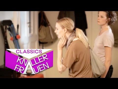 "Ich seh' so blaß aus!" | Knallerfrauen mit Martina Hill