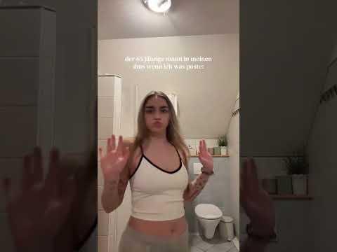 einer der alten Männer freut sich immer!