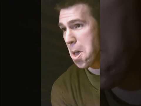 Trick to Ditch People at the Bar