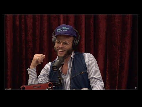 Joe Rogan Experience #2340 - Charley Crockett