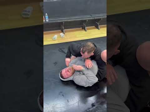 If you can keep your head pinned to the mat you can hit this bottom side wristlock