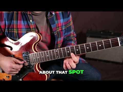 Guitar Lesson: Unlock Killer Guitar Solos with These Simple Tricks! #shorts