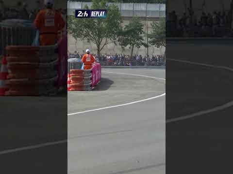 The first SPIN-OUT of Le Mans 2026! 🫣