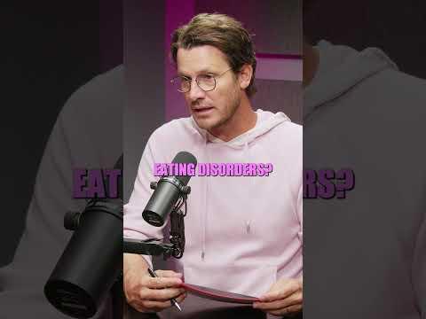 On pointe #toshshow  #danieltosh #podcast #shorts  #comedy