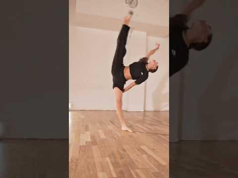 Cette danseuse va vous choquer🤩 #dance #viralvideo #emotional