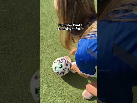 Hoffe er erinnert sich an sie 😅 #fußball #lisaküppers