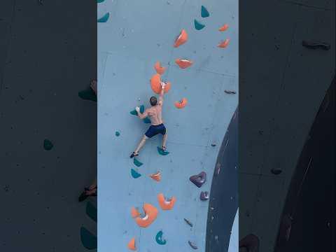 That’s a very scary climb 🤯🤯🤯 #climbing