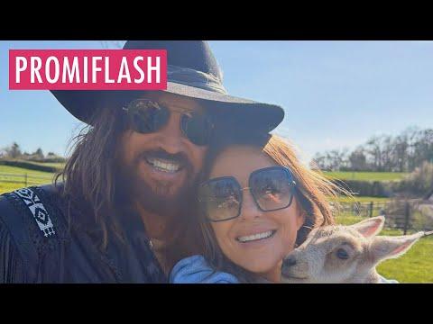 Elizabeth Hurley teilt verliebte Osterfotos mit Billy Ray