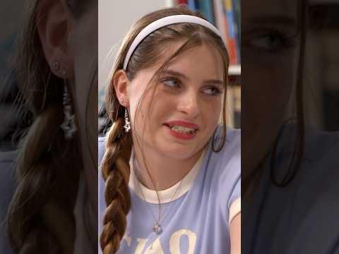 Benny kann nicht aufhören, an Leonie zu denken! 😏💞 | Krass Schule #shorts #542 #543