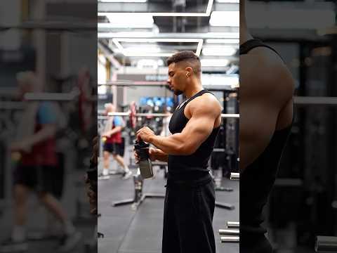 Morgen neues YouTube Video 🦾🔥 #lean #fitnessmotivation #workout #fitness #gymmotivation #shredded