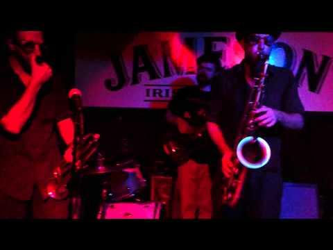 Orange Tulip Conspiracy: "Some Surf Song" (live)