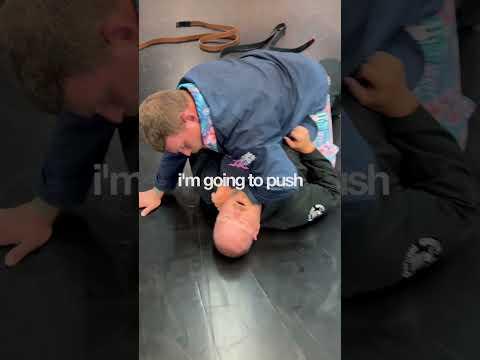 So many ways to finish a choke from mount, this is a combination of the papercutter and cross choke