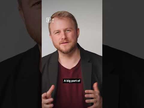 Improve your shrinking attention span | Chris Bailey