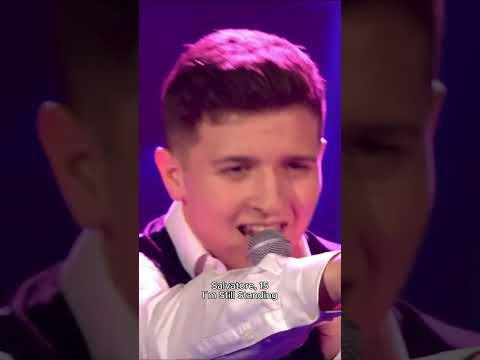 Dancing instead of standing 🕺​ #thevoicekids