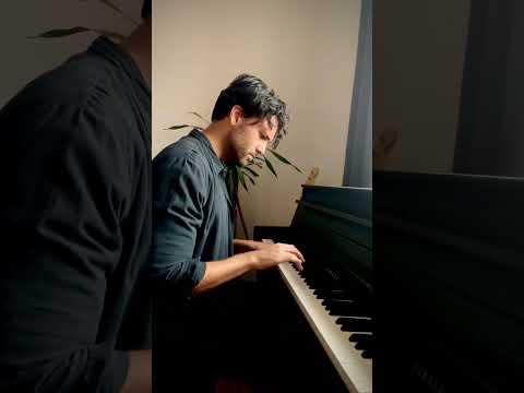 #nirvana #heartshapedbox #piano #pianocover #pianoplayer #pianomusic