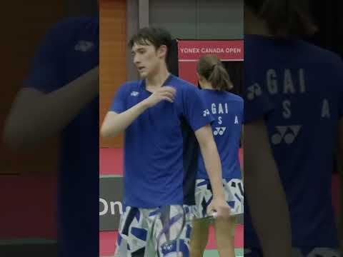 A perfect defensive shot! #shorts #badminton #BWF