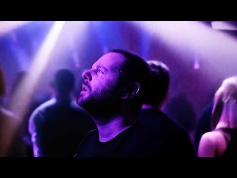 The Streets - End of the Queue