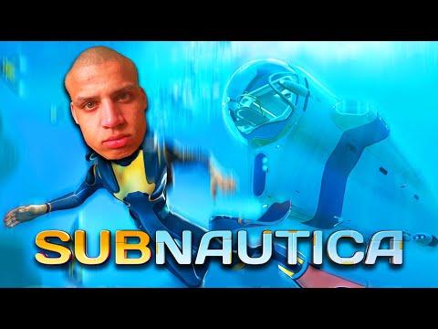 I TRIED PLAYING SUBNAUTICA…