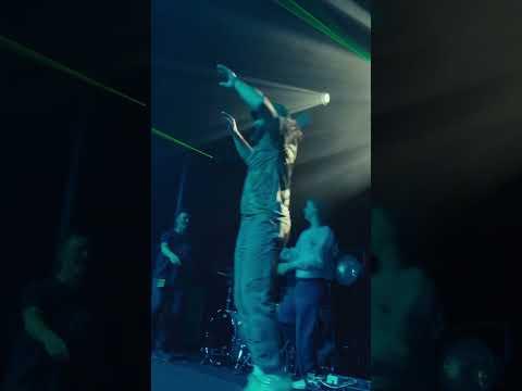 TWOT EP 16 now THIS is why the people show up. Gotta give the people what they want!