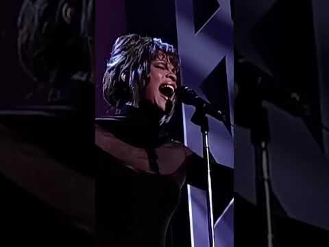 Whitney Houston - American Music Awards 1994 #AMAs