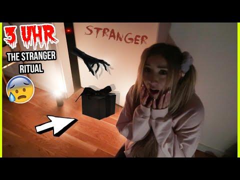 mache nicht The STRANGER Ritual Challenge ALLEINE zu HAUS um Mitternacht (verflucht Dinge passieren)