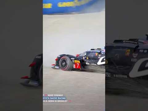 Toyota spins into gravel 😵