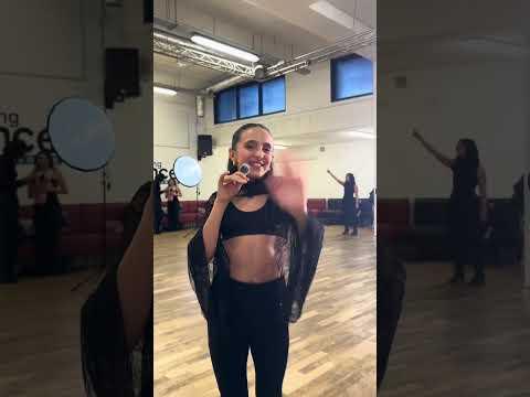 🔥📸 ATTENDS DE VOIR LEUR LOOK FINAL !😍 Lequel est ton préféré ?✍🏽#look #shooting #outfit #dancer