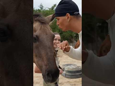 Marlon gets rejected by my horse… 😅