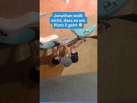 JONATHAN PAPADOPOULOS liefert sich ein intensiven Kopf and Kopf Battle 💪🏻 | BOULDER BUNDESLIGA