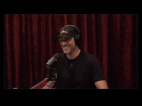 Joe Rogan Experience #2325 - Aaron Rodgers
