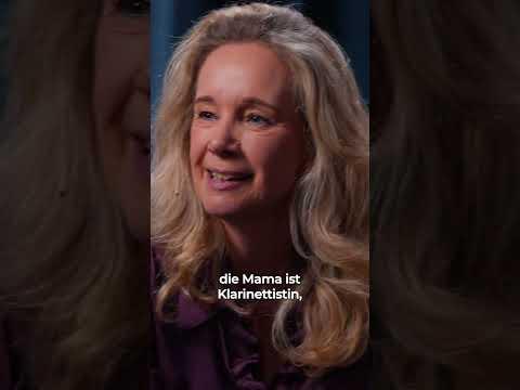 Sarah Wedl-Wilson trifft Ulli Zelle – und kürt ihn zum Bühnentiger.