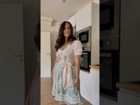 Every Woman Looks Amazing in a Dirndl👌🏻World’s most flattering dress!🇩🇪 #retrostyle
