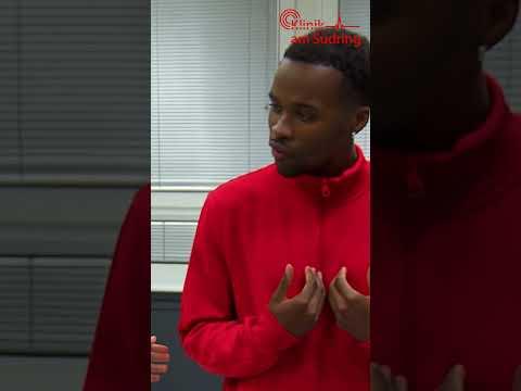 Er ist nur ein kleines bisschen genervt... #krankenhaus #notaufnahme #klinikamsüdring #sat1