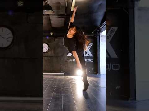 Cette danseuse est époustouflante ! 💥 #dancer #viralvideo #dancevideo #trending