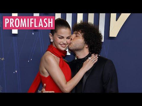 Selena Gomez und Benny Blanco turteln bei den Emmy Awards