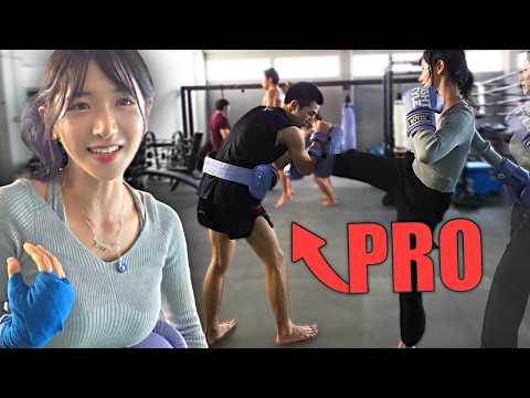 I Took A Muay Thai Lesson As A Complete Beginner