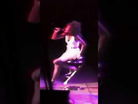 That voice! Check out these moments of Whitney performing at Madison Square Garden in 1988