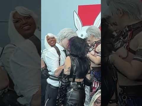 The way he grabbed her hair and cupped her chin. 😳😳😳😳😳  #loveanddeepspace #sylus #animenyc